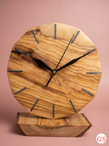 Orologio da tavolo in Legnio di Olivo